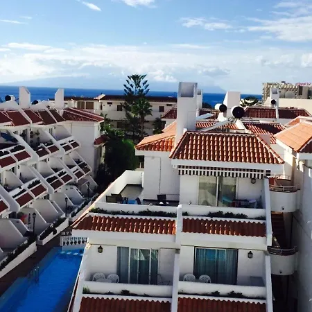 Charming With Sea View In 60 M² + Shared Pool شقة *